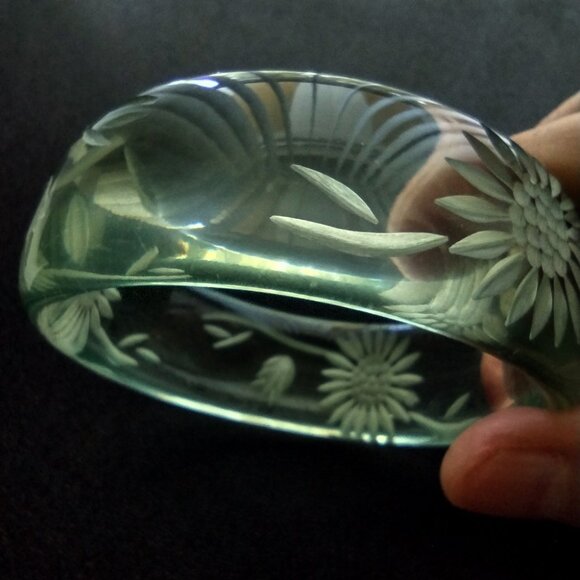 Vintage Clear Lucite Bangle Bracelet Aquamarine Tint Reverse Carved Acrylic - Picture 4 of 9